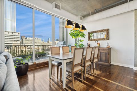 Tiny photo for 700 W Van Buren Street #PH2, Chicago, IL 60607 (MLS # 12584219)