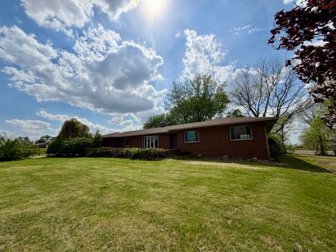 Photo of 1597 County Road 3300, Rantoul, IL 61866 (MLS # 12613544)