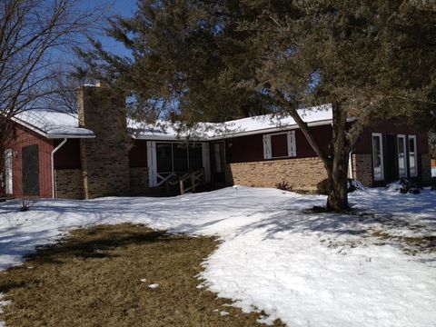 A home in Country Club Hills