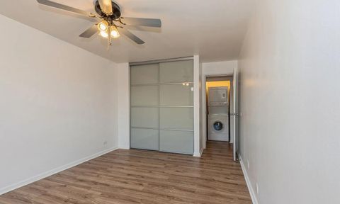 Tiny photo for 3900 N Pine Grove Avenue #405, Chicago, IL 60613 (MLS # 12512637)