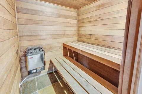 Tiny photo for 3900 N Pine Grove Avenue #405, Chicago, IL 60613 (MLS # 12512637)