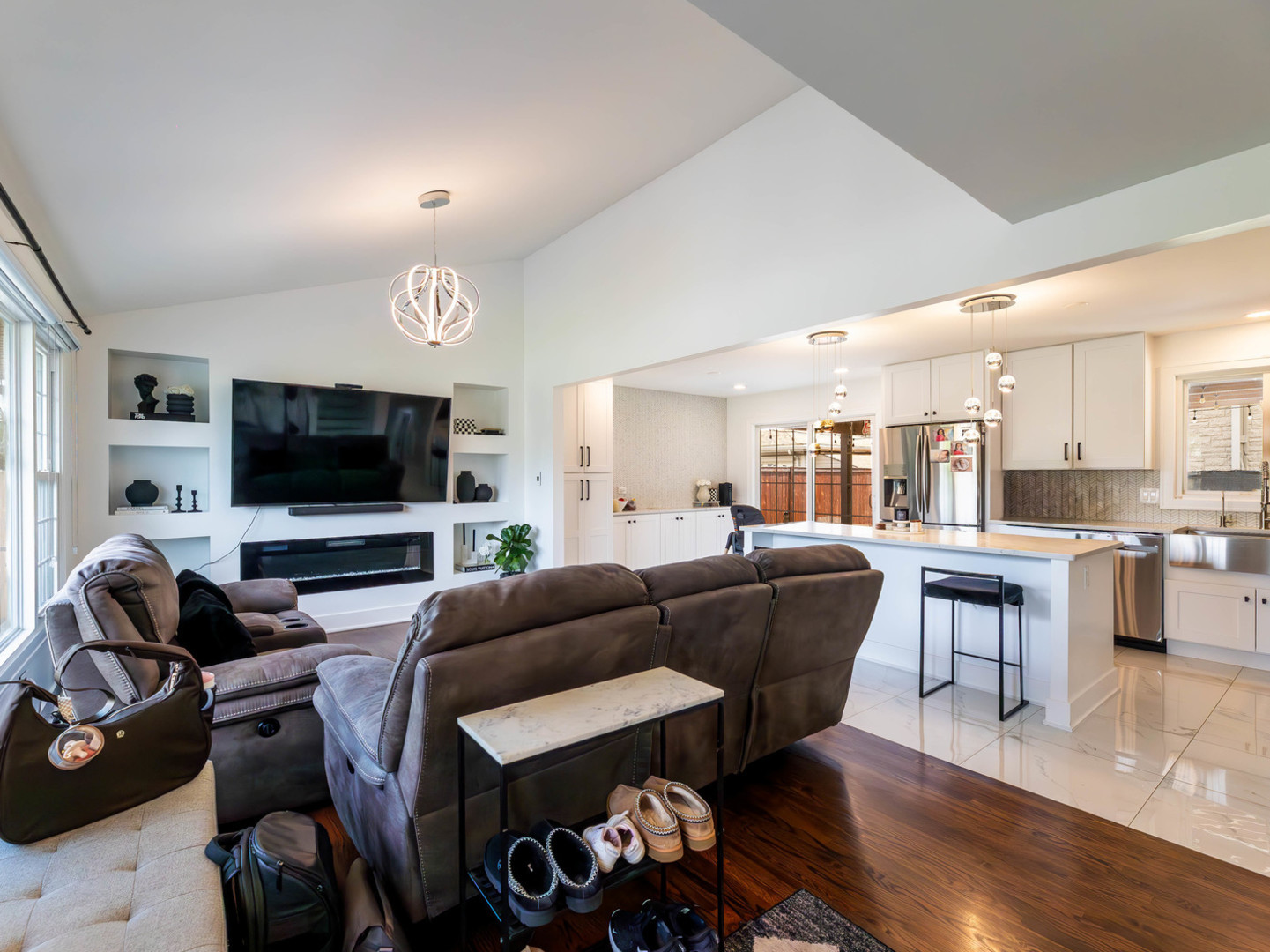 8625 W 81st Street