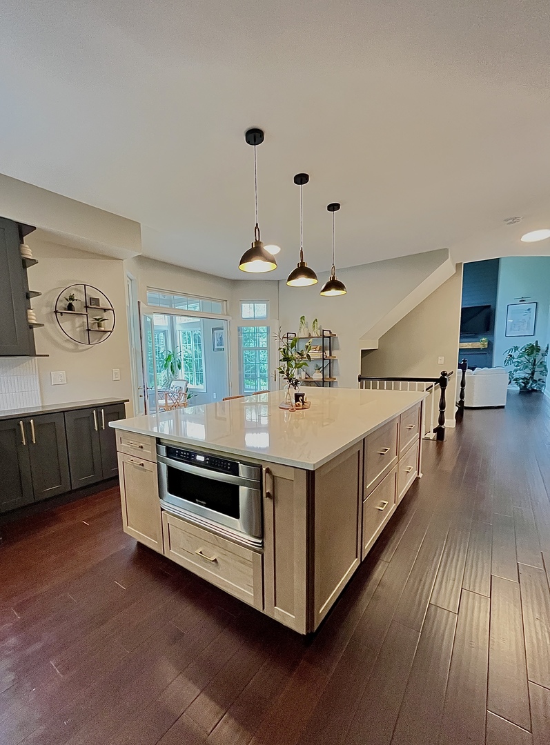 1718 Cherry Court