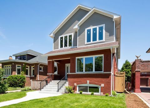 4141 N Dickinson Avenue Chicago IL 60641