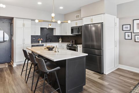 Tiny photo for 175 E Delaware Place #7304, Chicago, IL 60611 (MLS # 12605035)