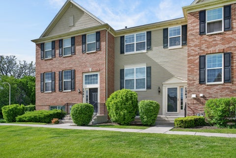 Photo of 1563 Deer Pointe Drive, South Elgin, IL 60177 (MLS # 12674755)
