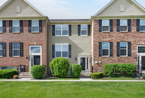 Tiny photo for 1563 Deer Pointe Drive, South Elgin, IL 60177 (MLS # 12674755)
