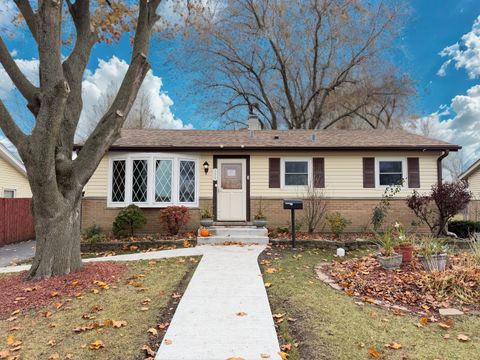 539 W Rose Avenue Addison IL 60101