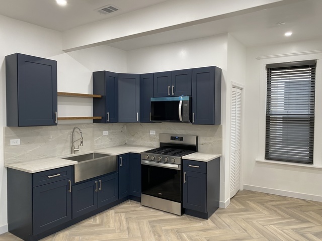 4813 S Prairie Avenue C