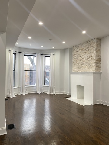 4813 S Prairie Avenue C