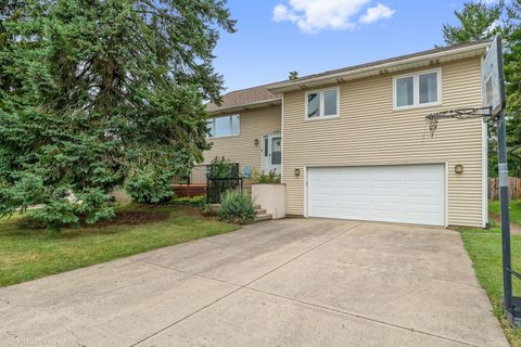 Photo of 20698 N Eugene Avenue, Lincolnshire, IL 60069 (MLS # 12448700)