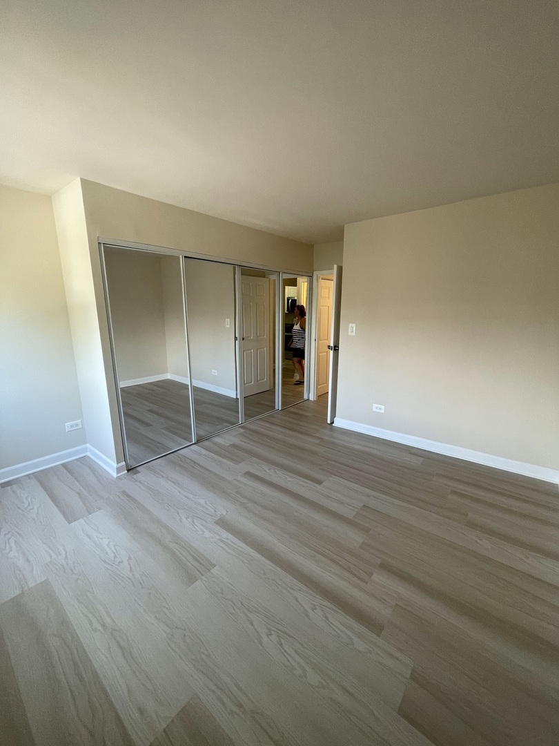6633 N Sheridan Road 304