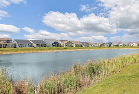 Tiny photo for 3279 Oak Creek Lane, Aurora, IL 60503 (MLS # 12604577)