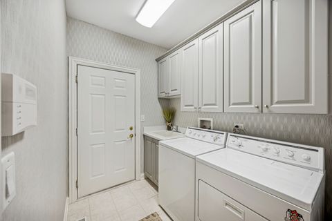 Tiny photo for 8711 Berkley Court, Orland Park, IL 60462 (MLS # 12600582)