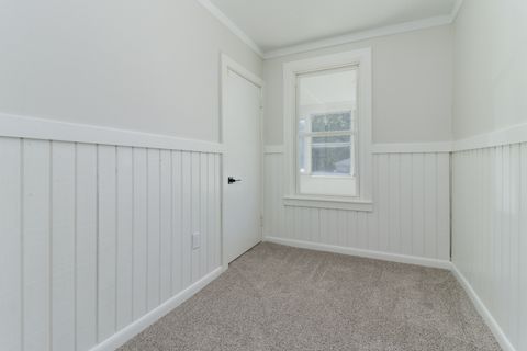 Tiny photo for 809 W Monroe Street, Bloomington, IL 61701 (MLS # 12491860)