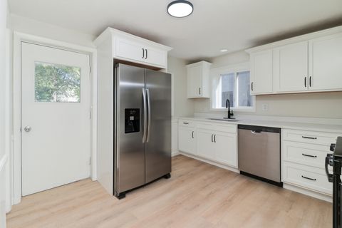 Tiny photo for 809 W Monroe Street, Bloomington, IL 61701 (MLS # 12491860)