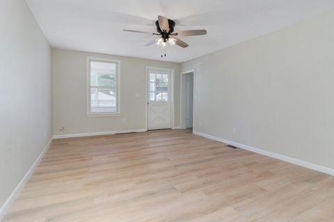 Tiny photo for 809 W Monroe Street, Bloomington, IL 61701 (MLS # 12491860)