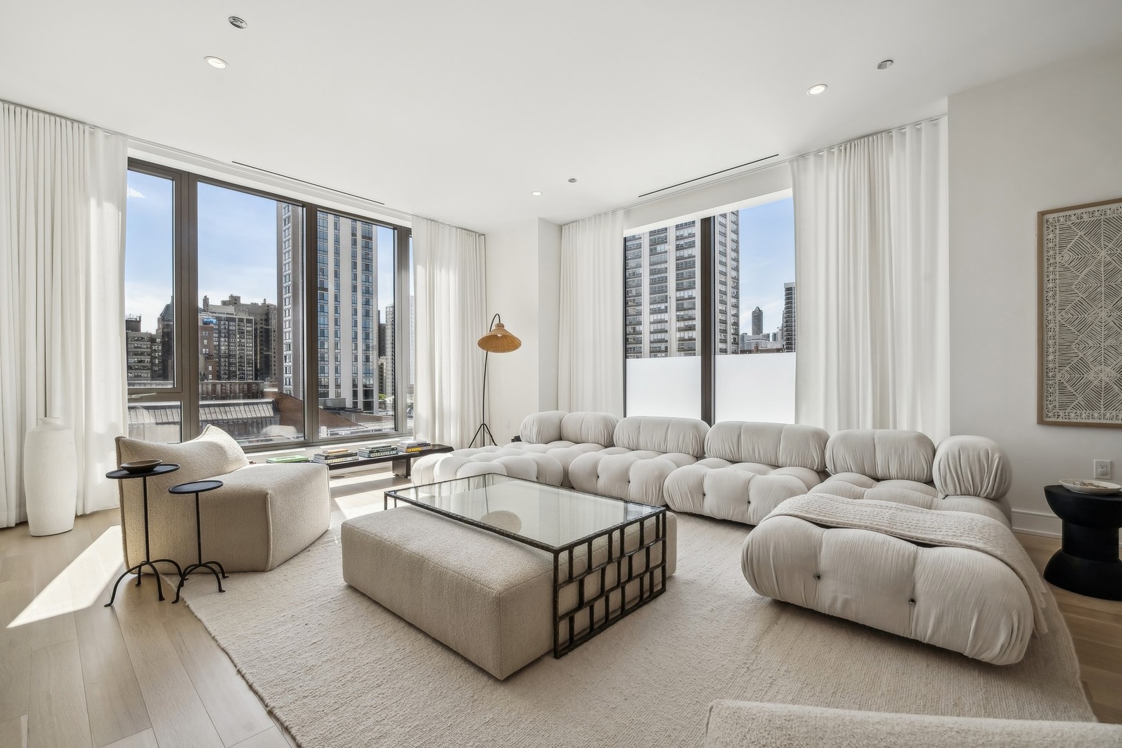1550 N Clark Street 804