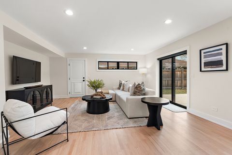 Tiny photo for 5115 Ellington Avenue, Western Springs, IL 60558 (MLS # 12588249)