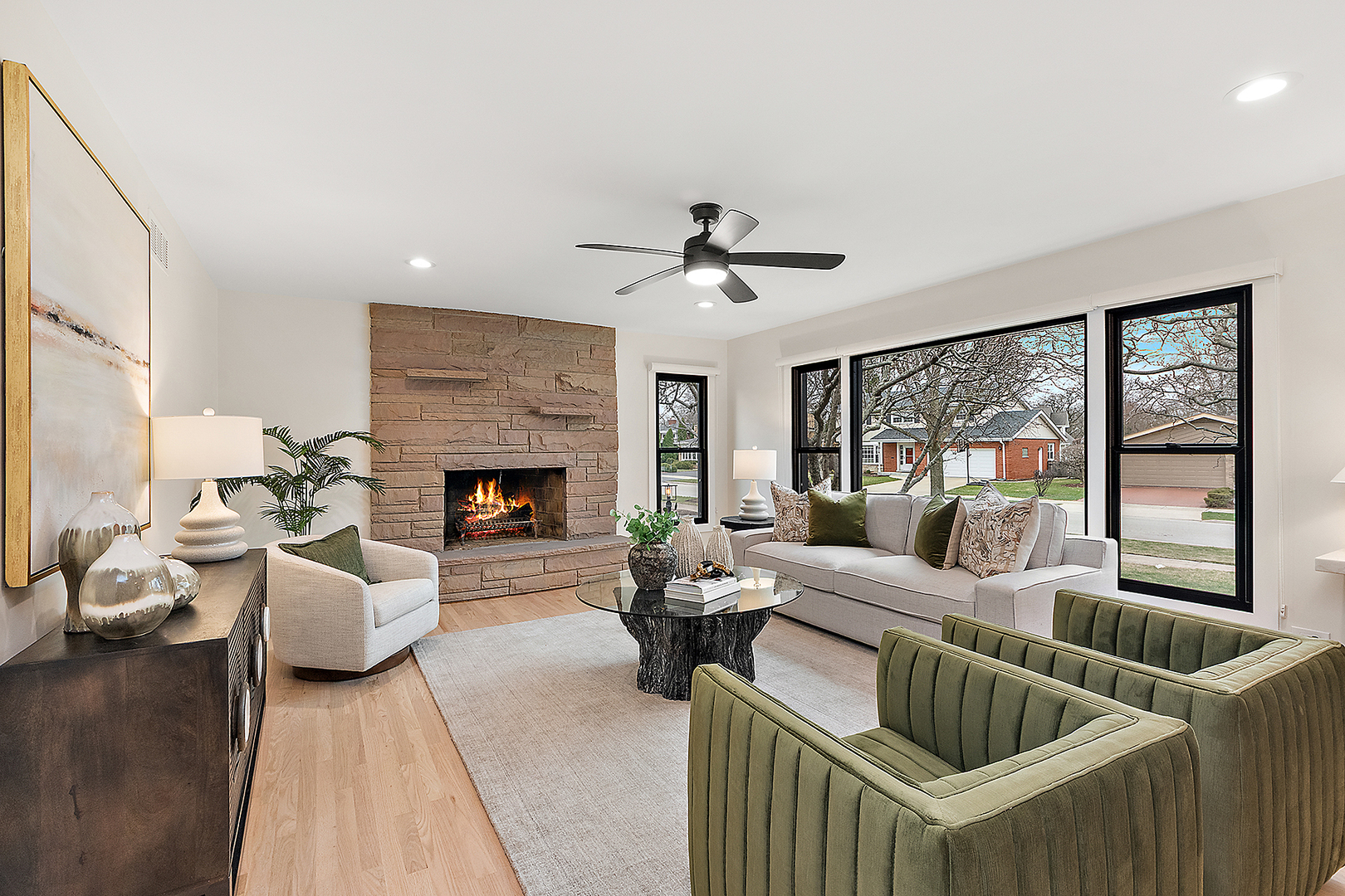 5115 Ellington Avenue