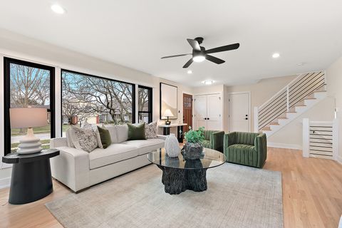 Tiny photo for 5115 Ellington Avenue, Western Springs, IL 60558 (MLS # 12588249)