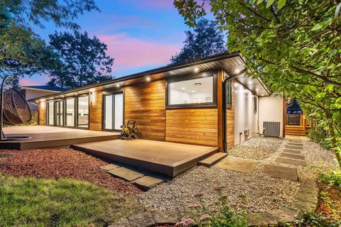 Tiny photo for 623 Echo Lane, Glenview, IL 60025 (MLS # 12471379)