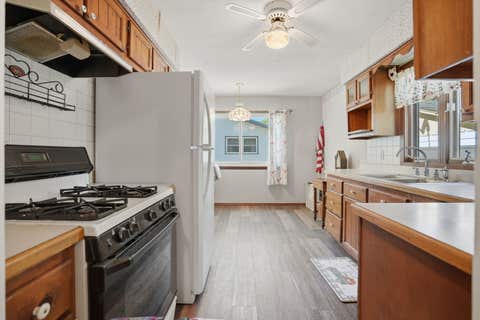 Tiny photo for 8112 7th Street W ST, Rock Island, IL 61201 (MLS # 12706193)