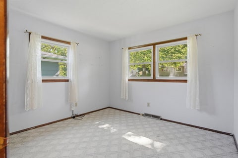 Tiny photo for 8112 7th Street W ST, Rock Island, IL 61201 (MLS # 12706193)