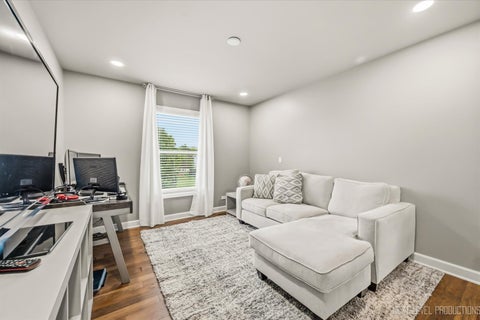 Tiny photo for 4070 Meadow View Drive, St. Charles, IL 60175 (MLS # 12744267)