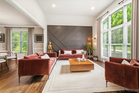 Tiny photo for 4070 Meadow View Drive, St. Charles, IL 60175 (MLS # 12744267)