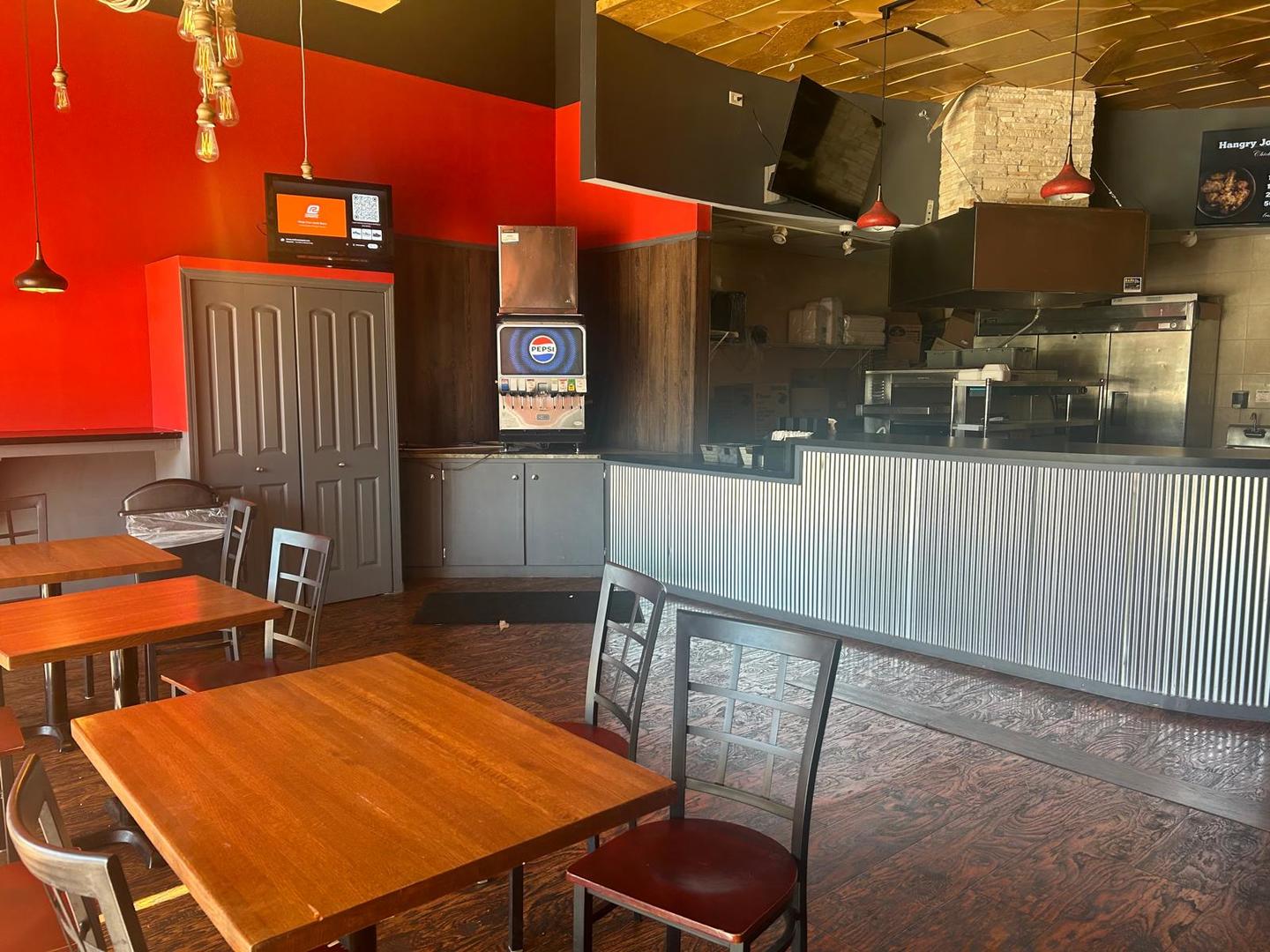 2932 W Euclid Avenue