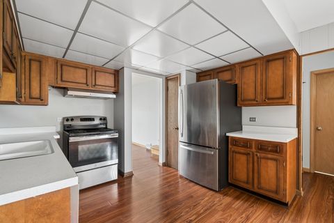 Tiny photo for 835 Latimer Lane, Flossmoor, IL 60422 (MLS # 12617859)