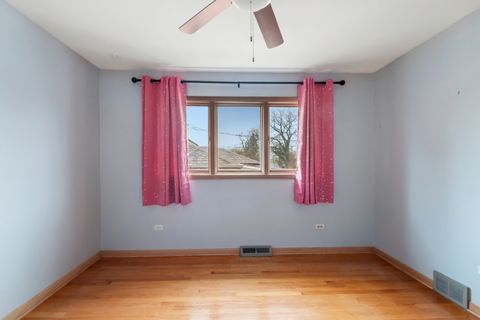 Tiny photo for 835 Latimer Lane, Flossmoor, IL 60422 (MLS # 12617859)