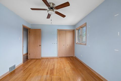 Tiny photo for 835 Latimer Lane, Flossmoor, IL 60422 (MLS # 12617859)