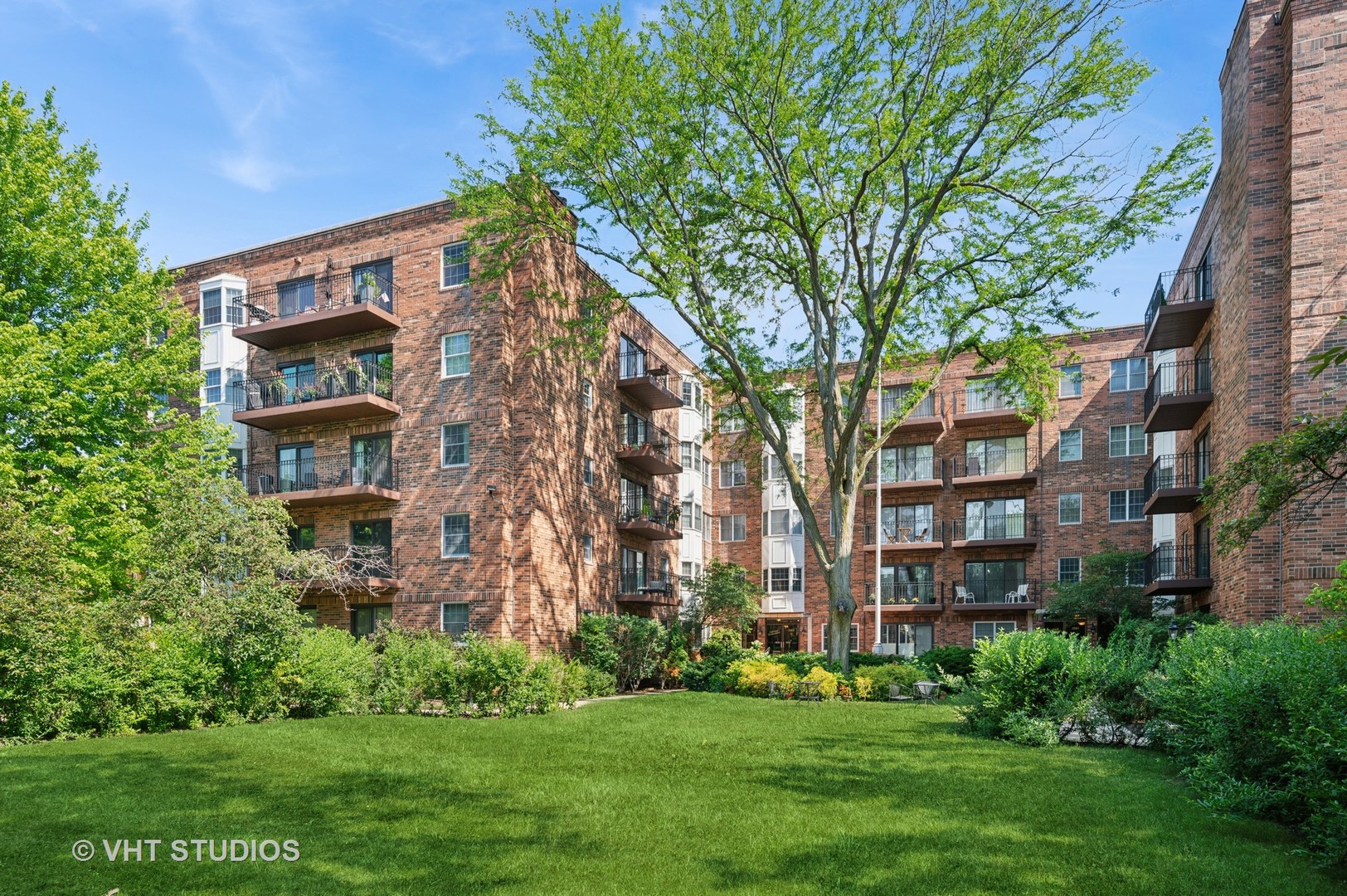 1503 Oak Avenue 312