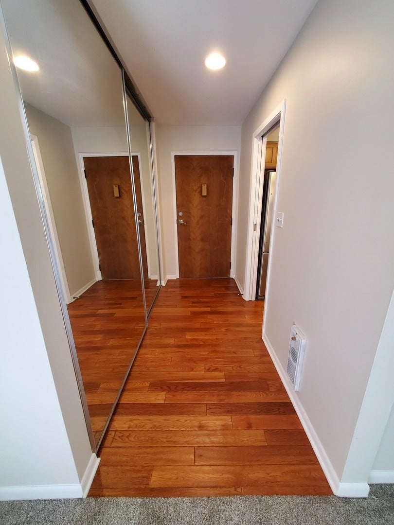 1940 Cherry Lane 213