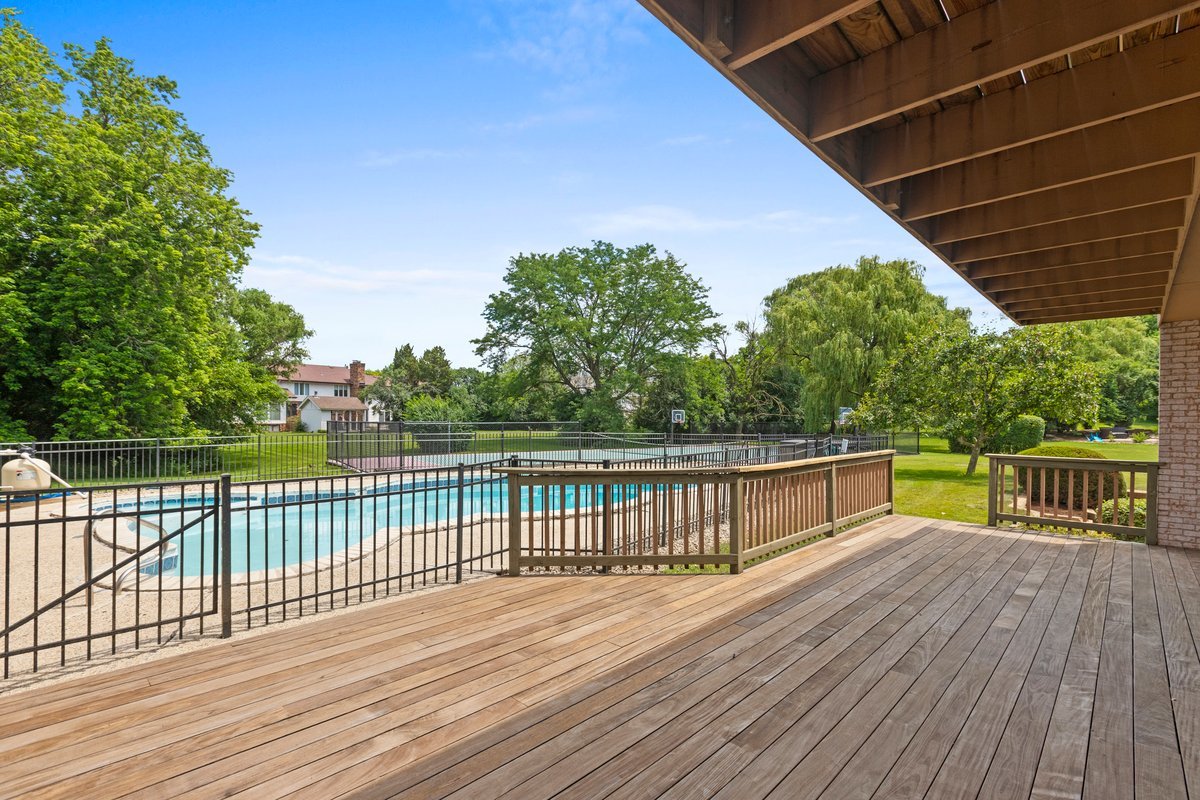 508 SAUK PATH SE