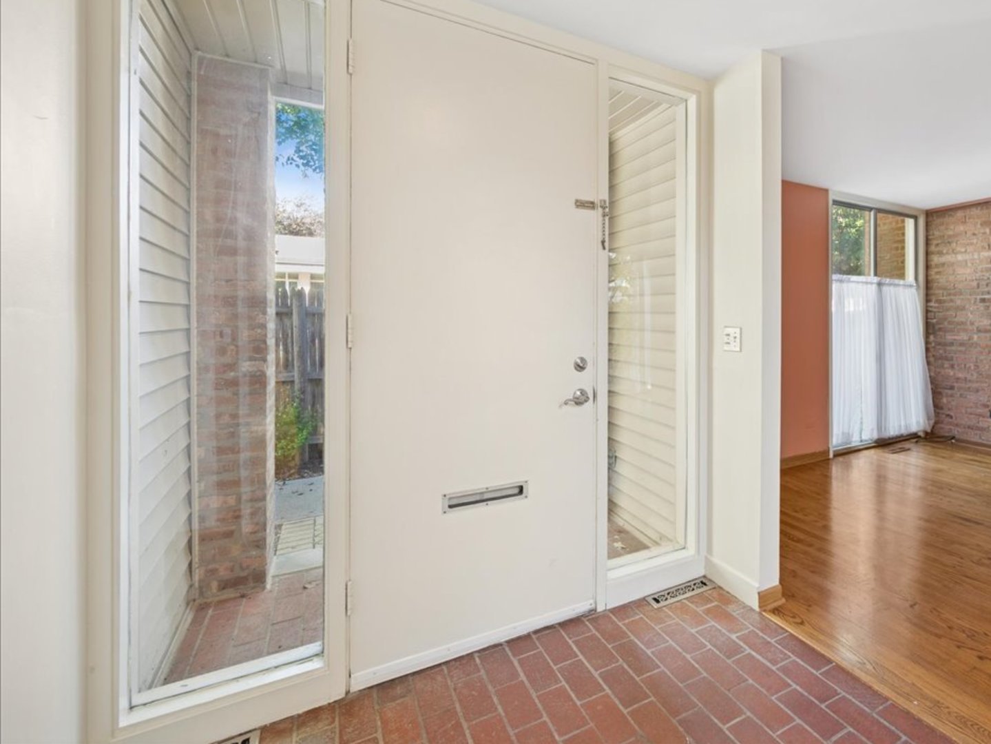 471 Linden Street