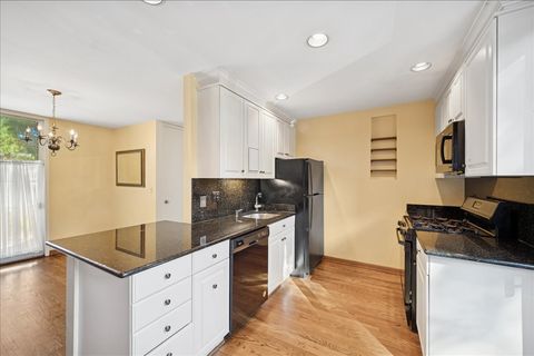 Tiny photo for 471 Linden Street, Winnetka, IL 60093 (MLS # 12448472)