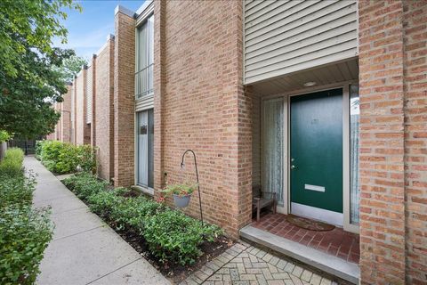 471 Linden Street Winnetka IL 60093