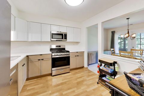 Tiny photo for 408 SANDHURST Circle #A, Glen Ellyn, IL 60137 (MLS # 12688725)