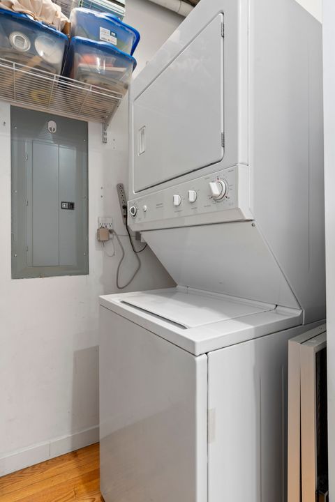 Tiny photo for 950 W Erie Street #602, Chicago, IL 60642 (MLS # 12606107)