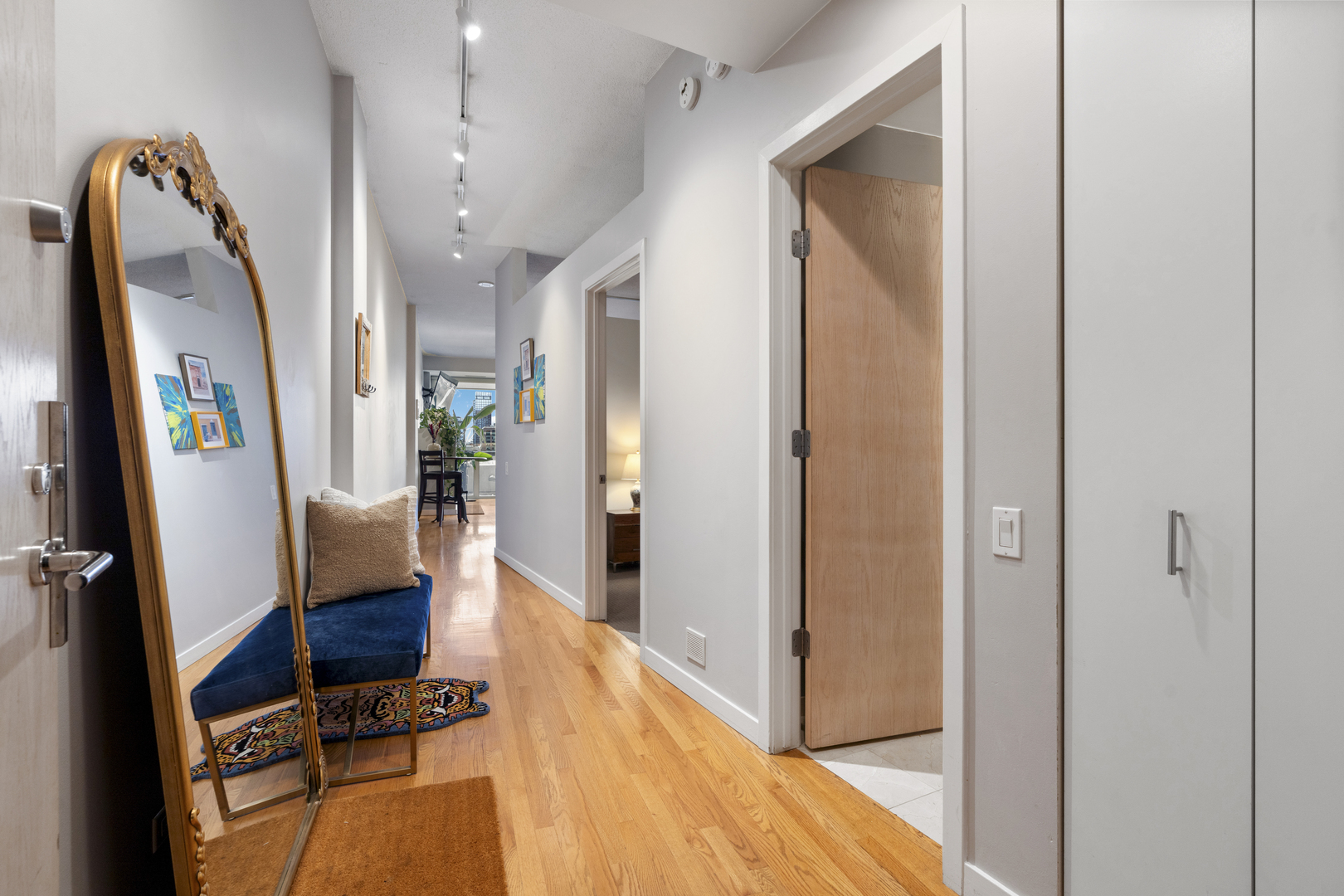 950 W Erie Street 602