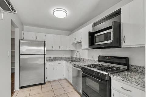 Tiny photo for 495 Harrison Court, Vernon Hills, IL 60061 (MLS # 12740752)