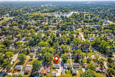 Tiny photo for 124 W Sunset Avenue, Lombard, IL 60148 (MLS # 12486063)