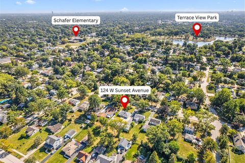 Tiny photo for 124 W Sunset Avenue, Lombard, IL 60148 (MLS # 12486063)