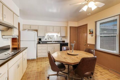 Tiny photo for 7621 Davis Street, Morton Grove, IL 60053 (MLS # 12534026)