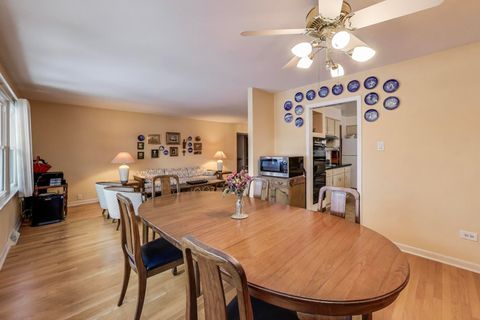 Tiny photo for 7621 Davis Street, Morton Grove, IL 60053 (MLS # 12534026)