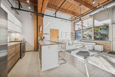 Tiny photo for 1500 W Monroe Street #220, Chicago, IL 60607 (MLS # 12501362)