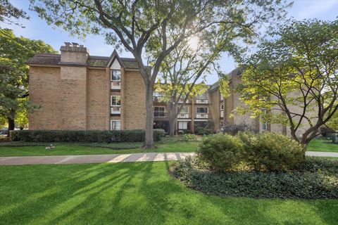 320 Claymoor Road 2D Hinsdale IL 60521